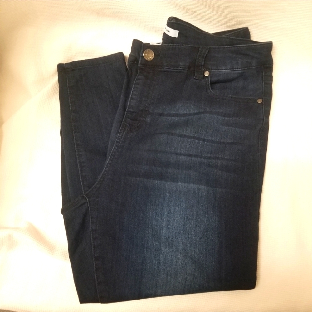Celebrity Pink Mid-Rise Skinny. BB2